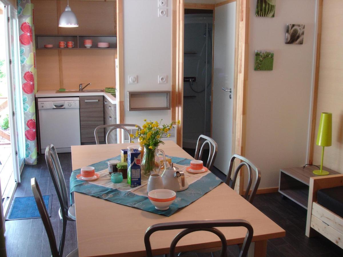 Camping Le Val De Trie Behen Exterior photo